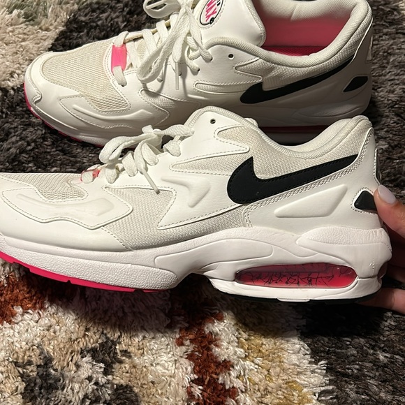 Men’s Nike Air Max 2 Light with Pink Sole Sneakers - Picture 3 of 7